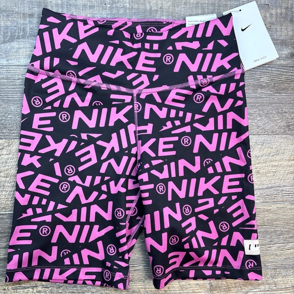 NEW Nike One Dri-FIT Mid-Rise‎ 7" Printed Biker Shorts Cosmic Fuchsia Size XS - Picture 1 of 10